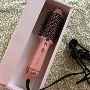 Wavytalk blow out brush